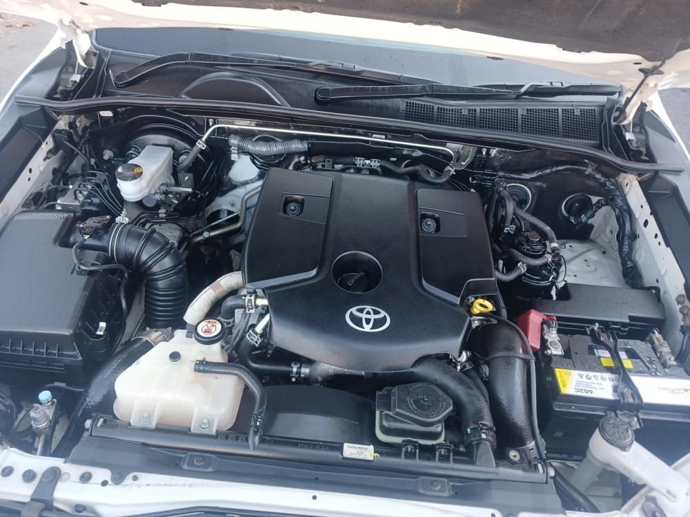 Toyota Hilux 2.4 Gd-6 Raider 4X4 At D Cab