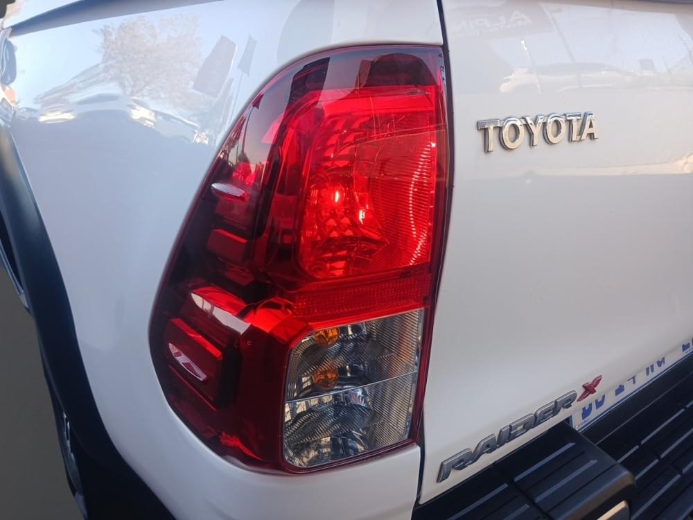 Toyota Hilux 2.4 Gd-6 Raider 4X4 At D Cab