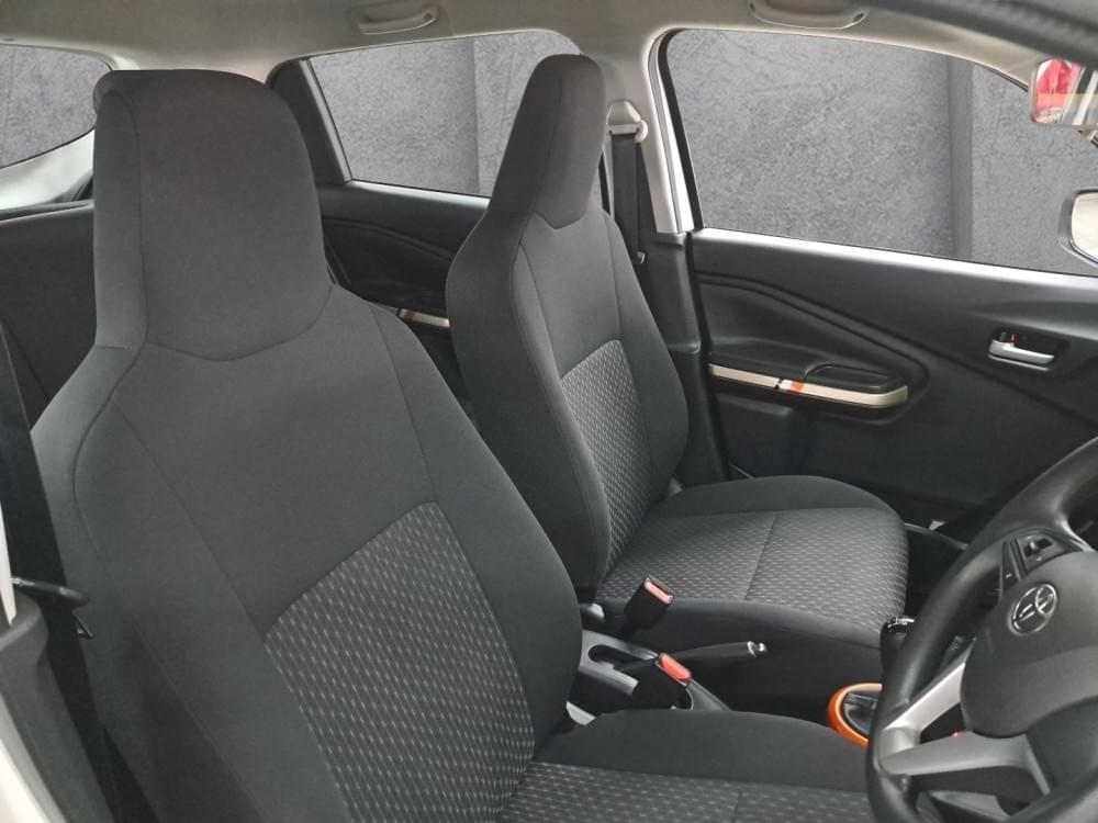 Toyota Vitz 1.0 Xr X-Cite