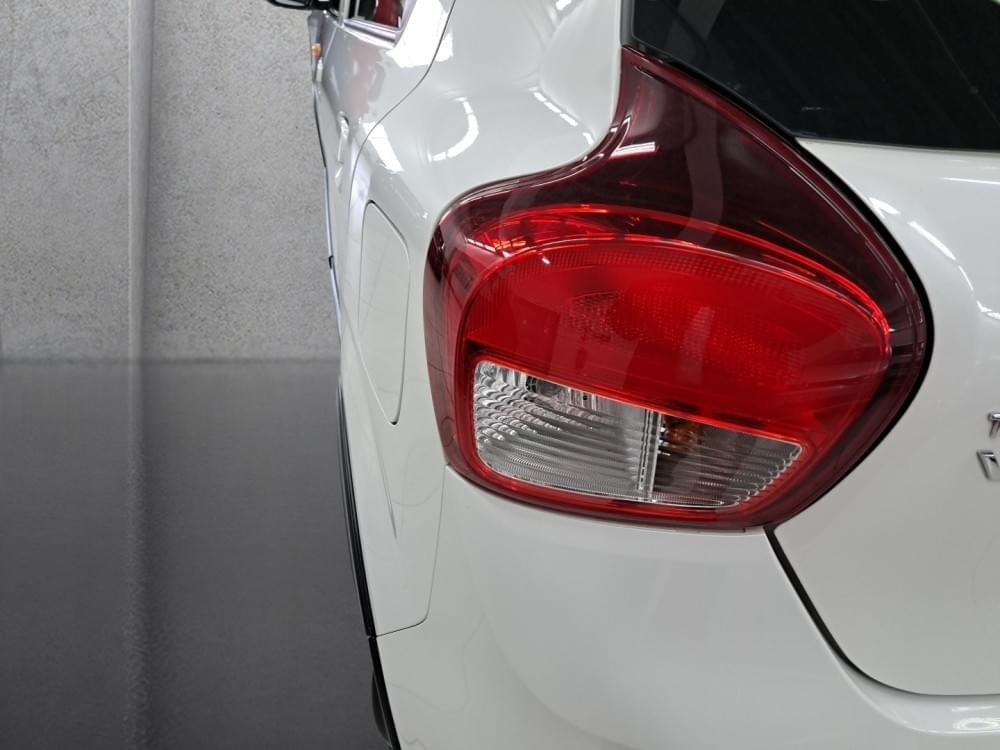 Toyota Vitz 1.0 Xr X-Cite