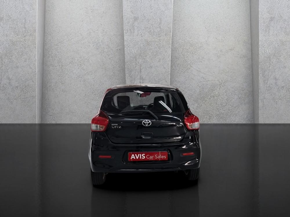 Toyota Vitz 1.0 Xr Amt