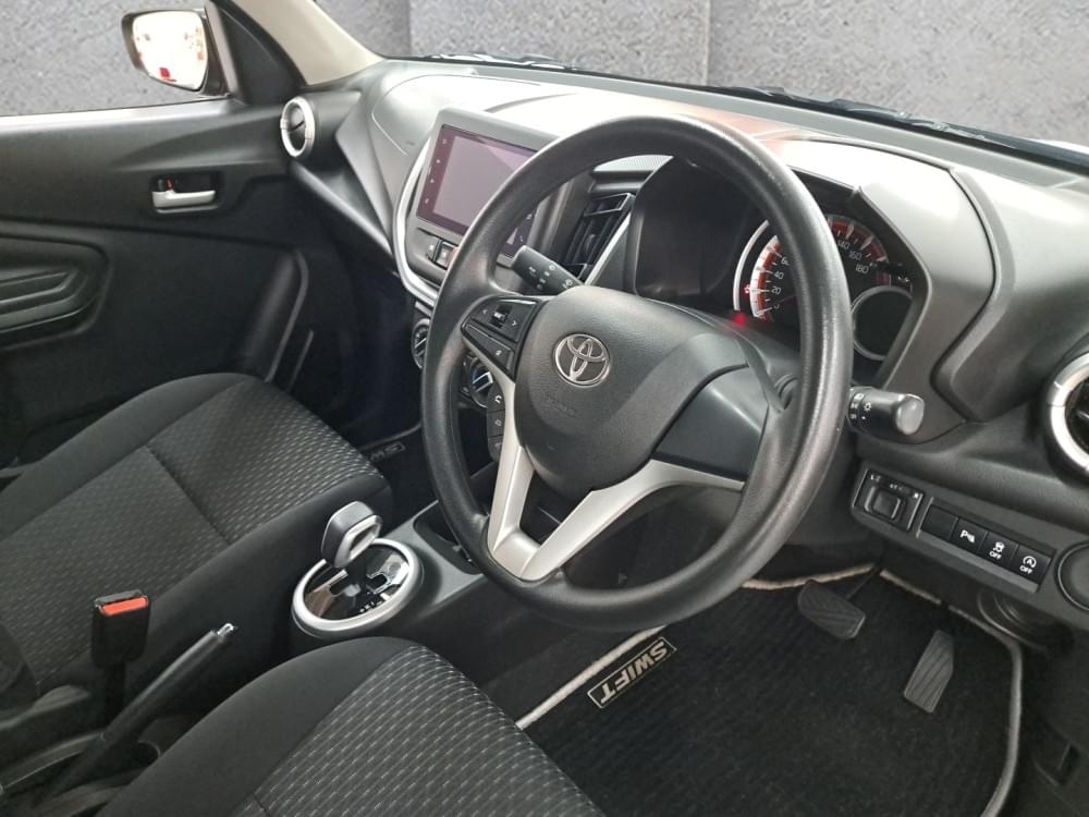 Toyota Vitz 1.0 Xr Amt