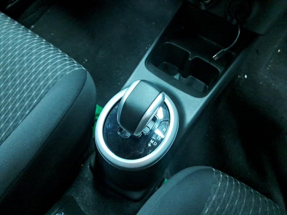 Toyota Vitz 1.0 Xr Amt
