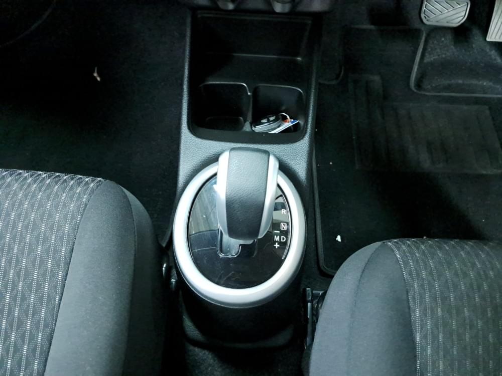 Toyota Vitz 1.0 Xr Amt