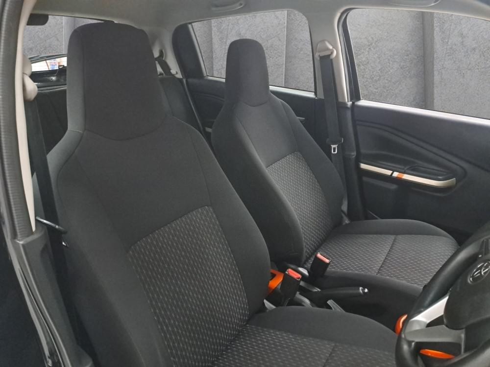 Toyota Vitz 1.0 Xr X-Cite