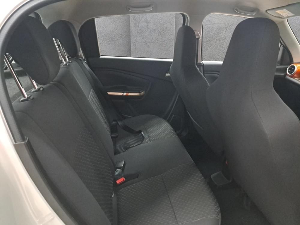 Toyota Vitz 1.0 Xr X-Cite