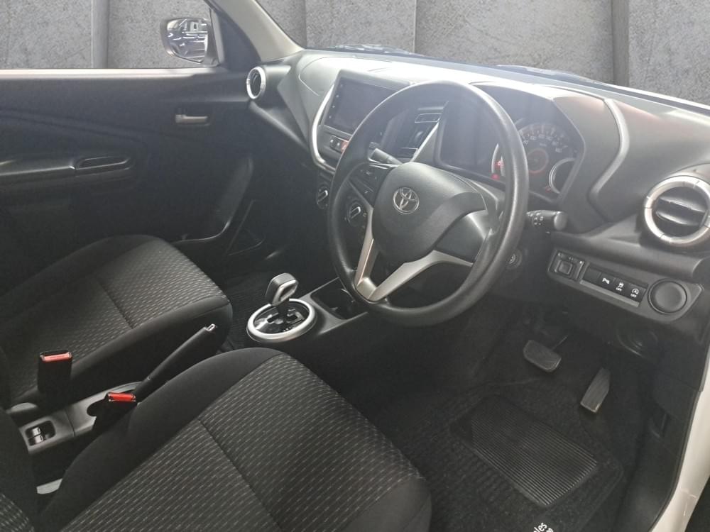 Toyota Vitz 1.0 Xr Amt