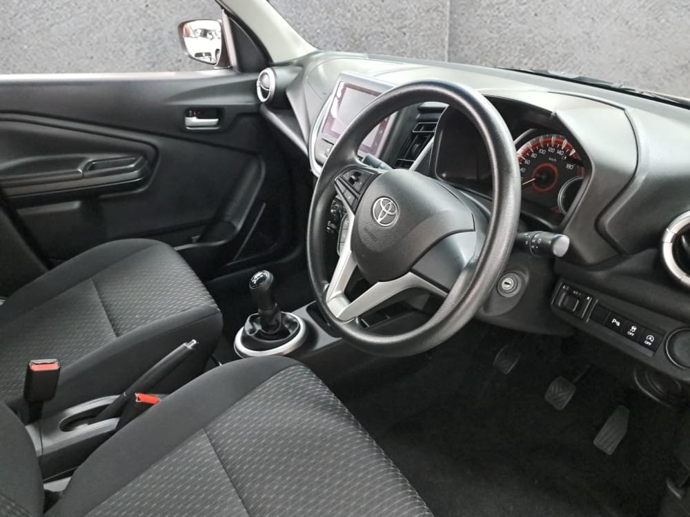Toyota Vitz 1.0 Xr