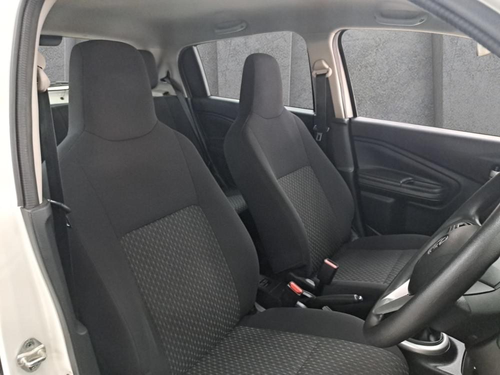 Toyota Vitz 1.0 Xr