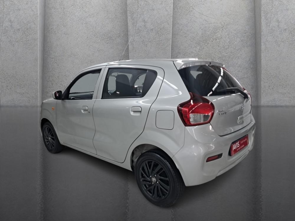 Toyota Vitz 1.0 Xr Amt