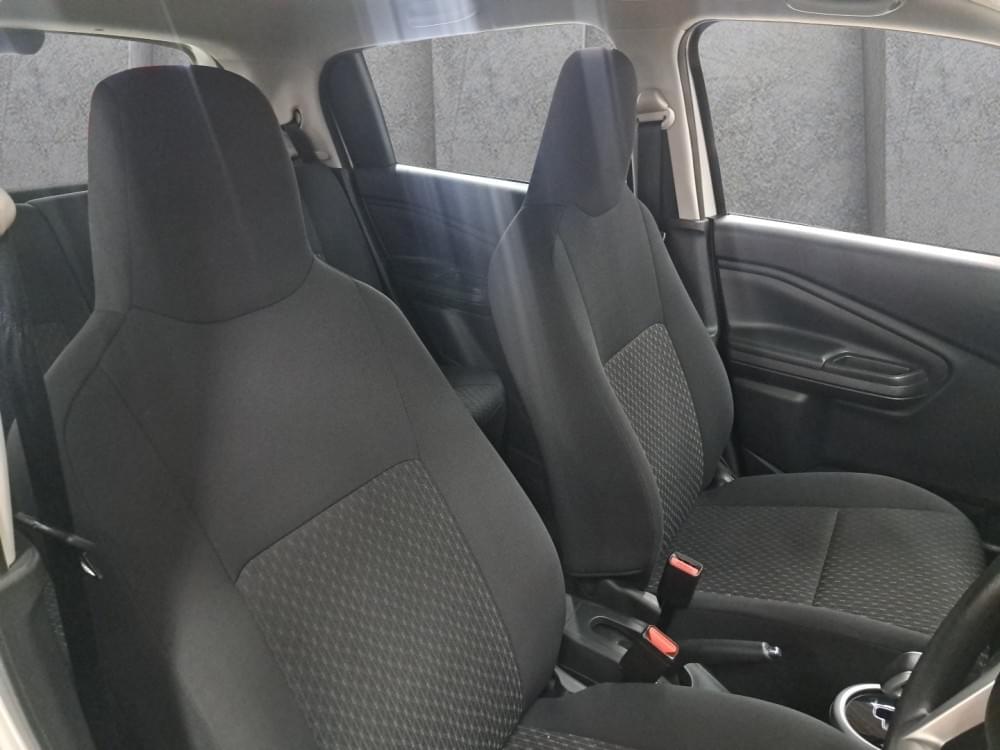 Toyota Vitz 1.0 Xr Amt
