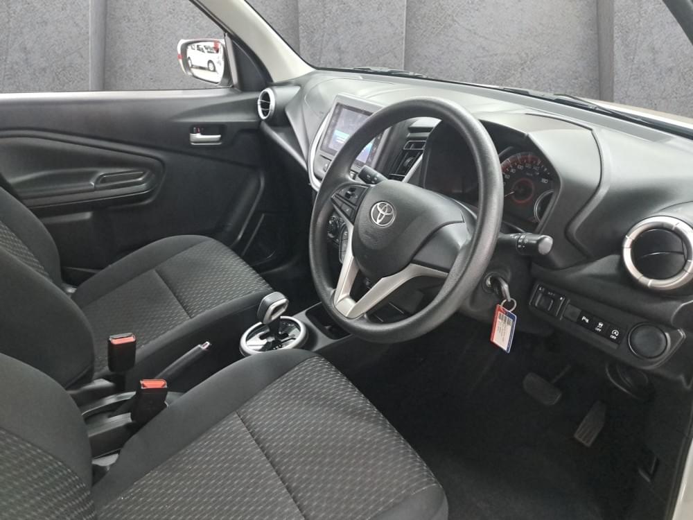 Toyota Vitz 1.0 Xr Amt