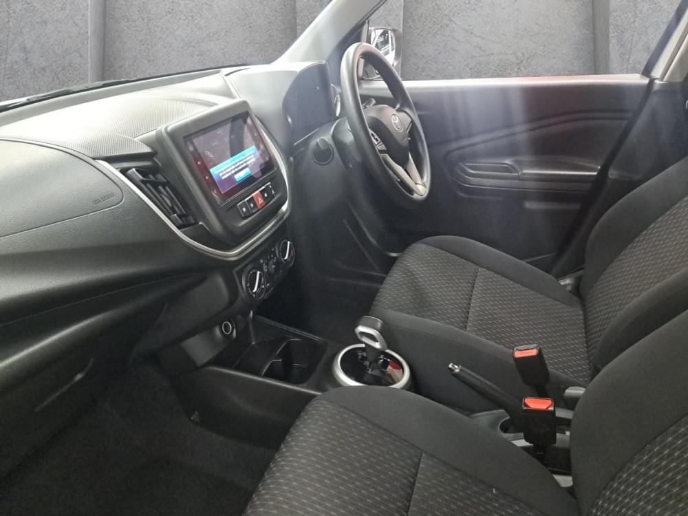 Toyota Vitz 1.0 Xr Amt