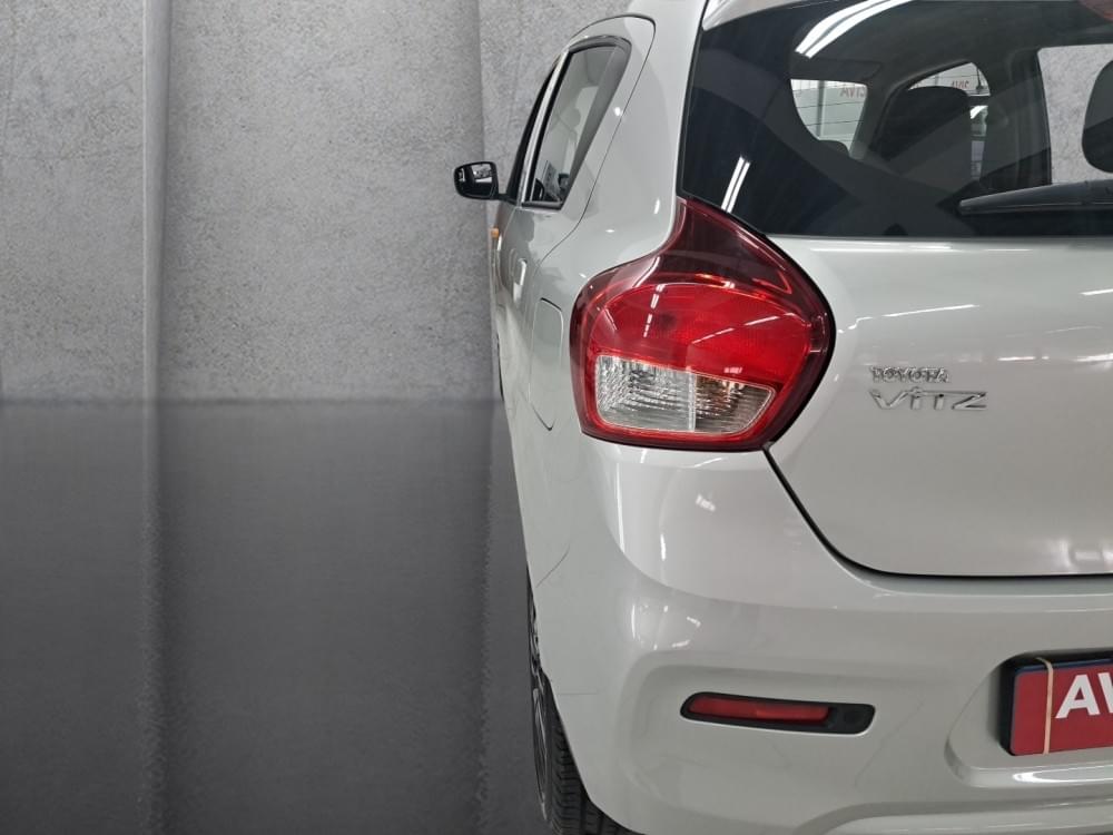 Toyota Vitz 1.0 Xr Amt