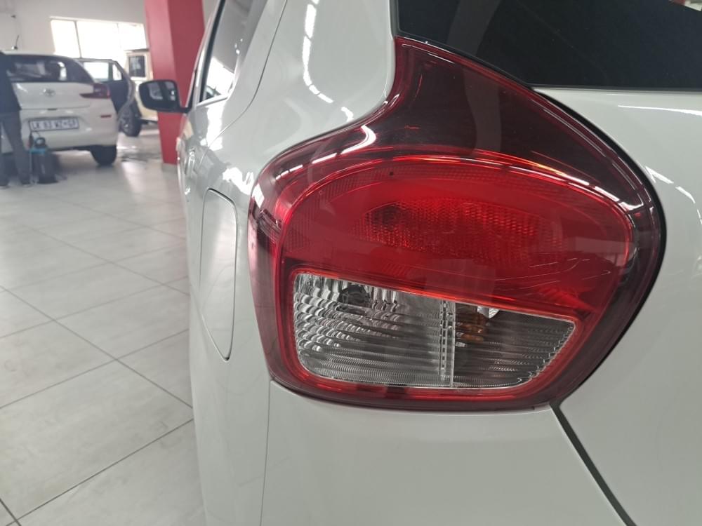 Toyota Vitz 1.0 Xr Amt