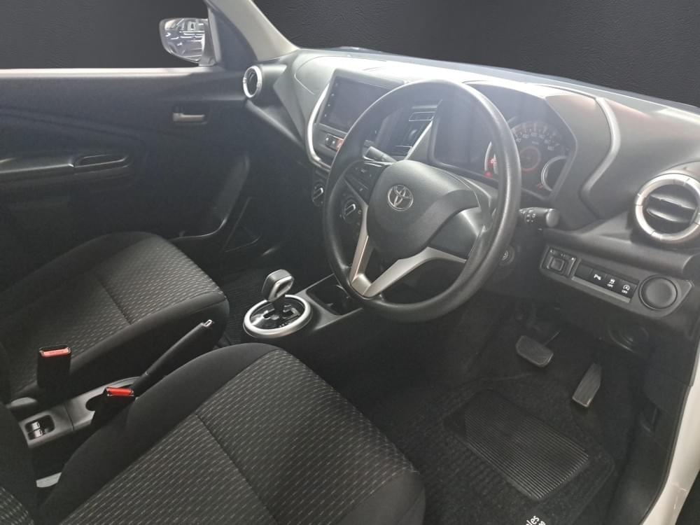 Toyota Vitz 1.0 Xr Amt