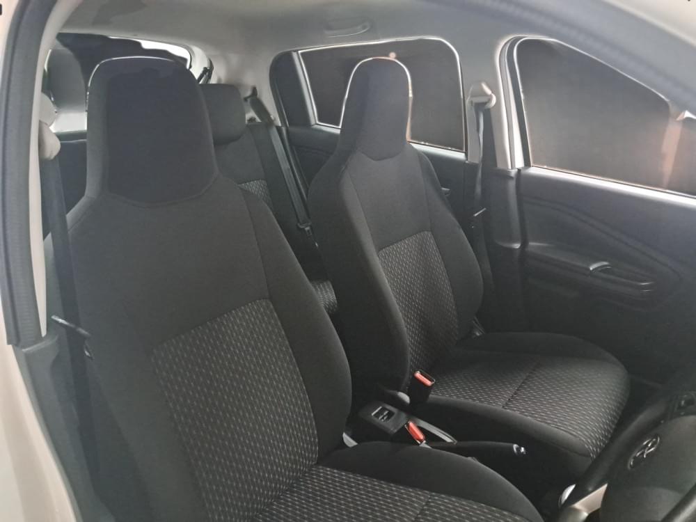 Toyota Vitz 1.0 Xr Amt