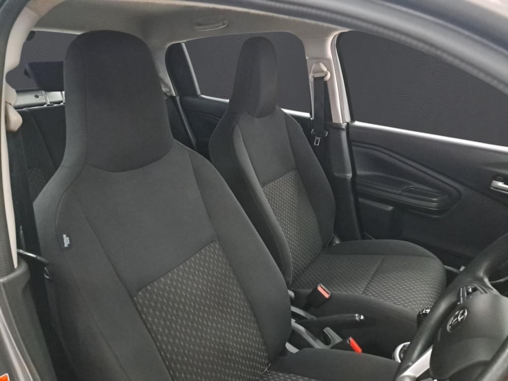 Toyota Vitz 1.0 Xr