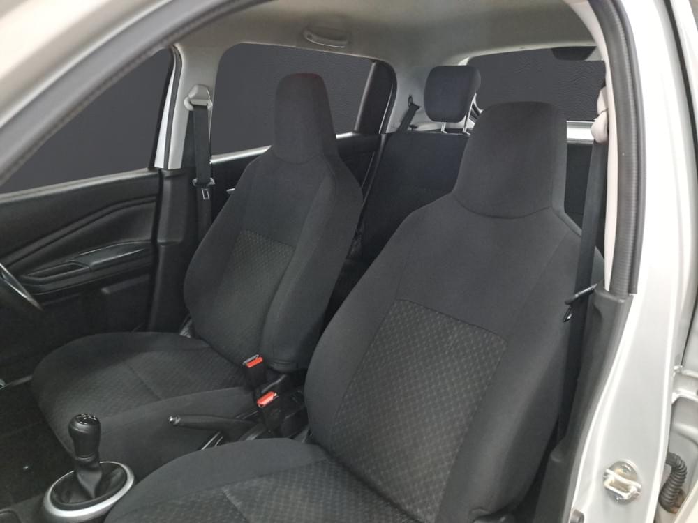 Toyota Vitz 1.0 Xr Mt