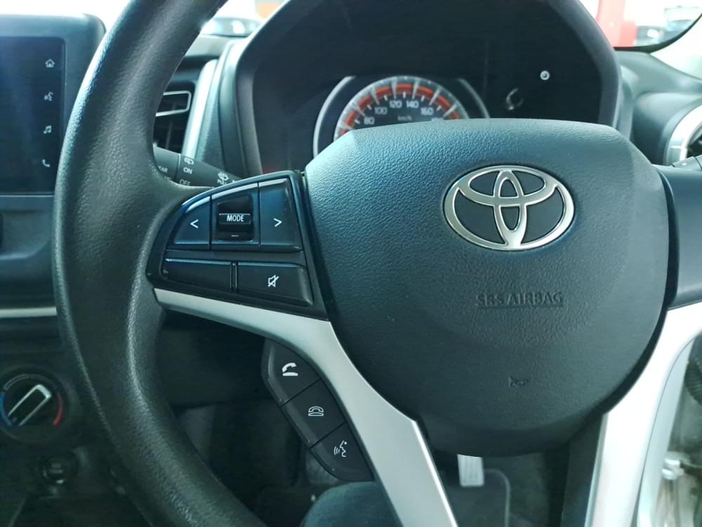 Toyota Vitz 1.0 Xr Mt
