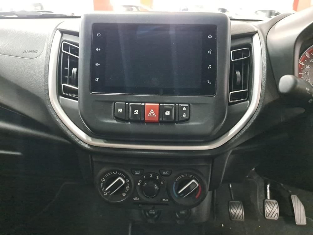 Toyota Vitz 1.0 Xr Mt