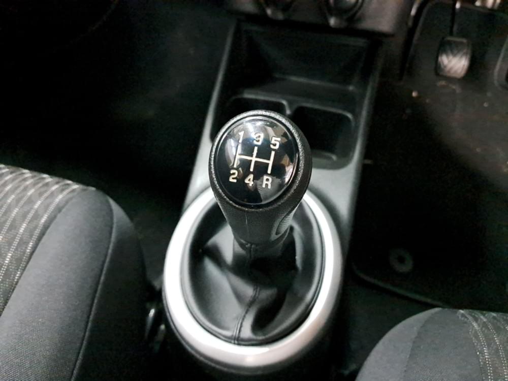 Toyota Vitz 1.0 Xr Mt