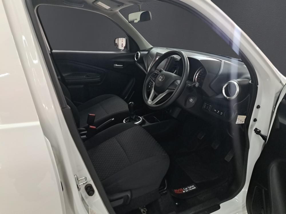Toyota Vitz 1.0 Xr
