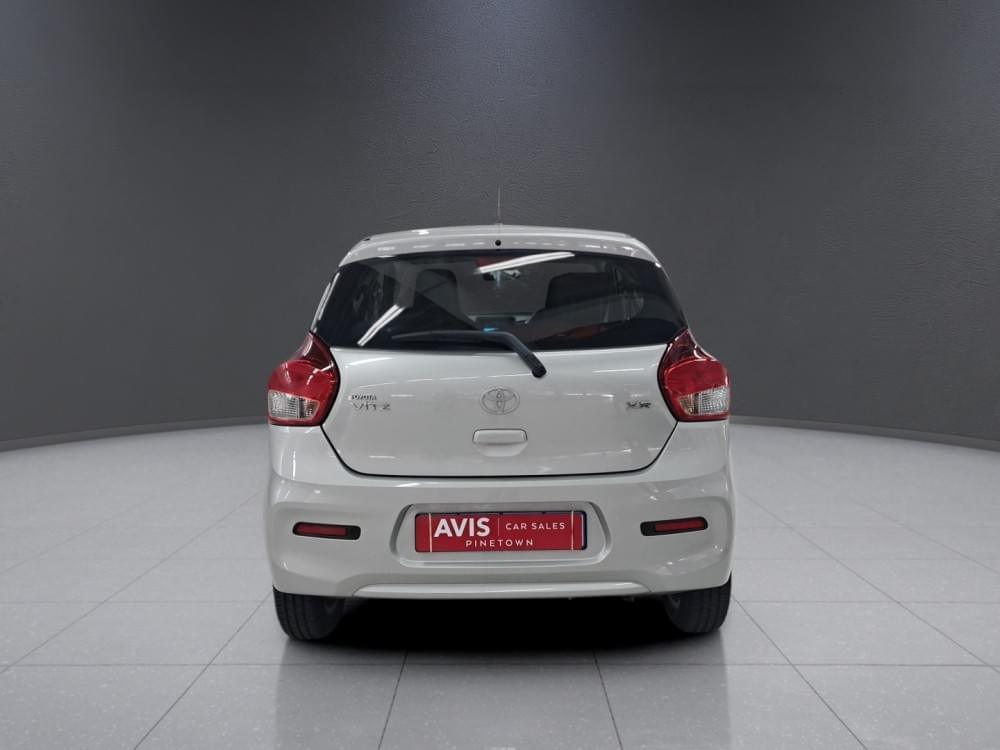 Toyota Vitz 1.0 Xr Amt