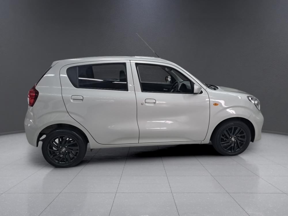 Toyota Vitz 1.0 Xr Amt