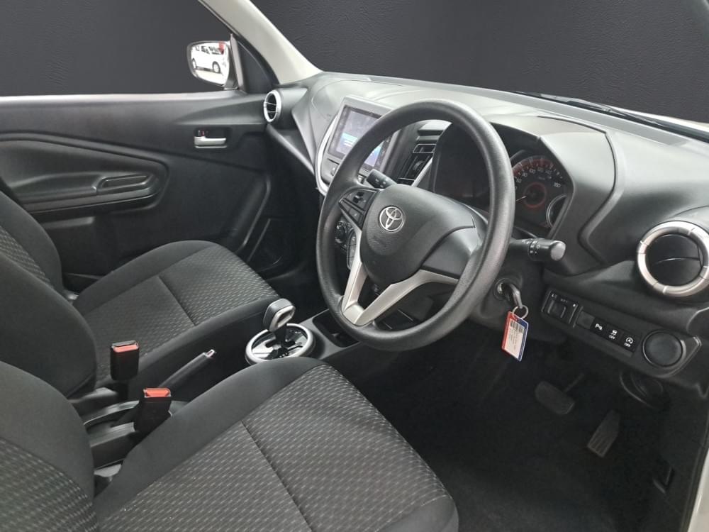 Toyota Vitz 1.0 Xr Amt