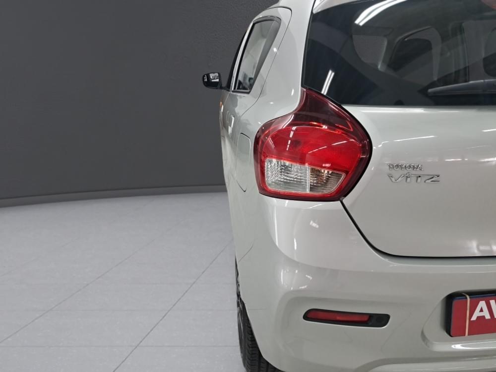 Toyota Vitz 1.0 Xr Amt