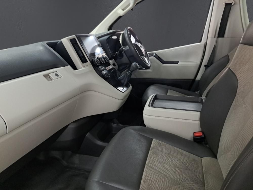 Toyota Quantum 2.8 Gl 11-Seater Lwb