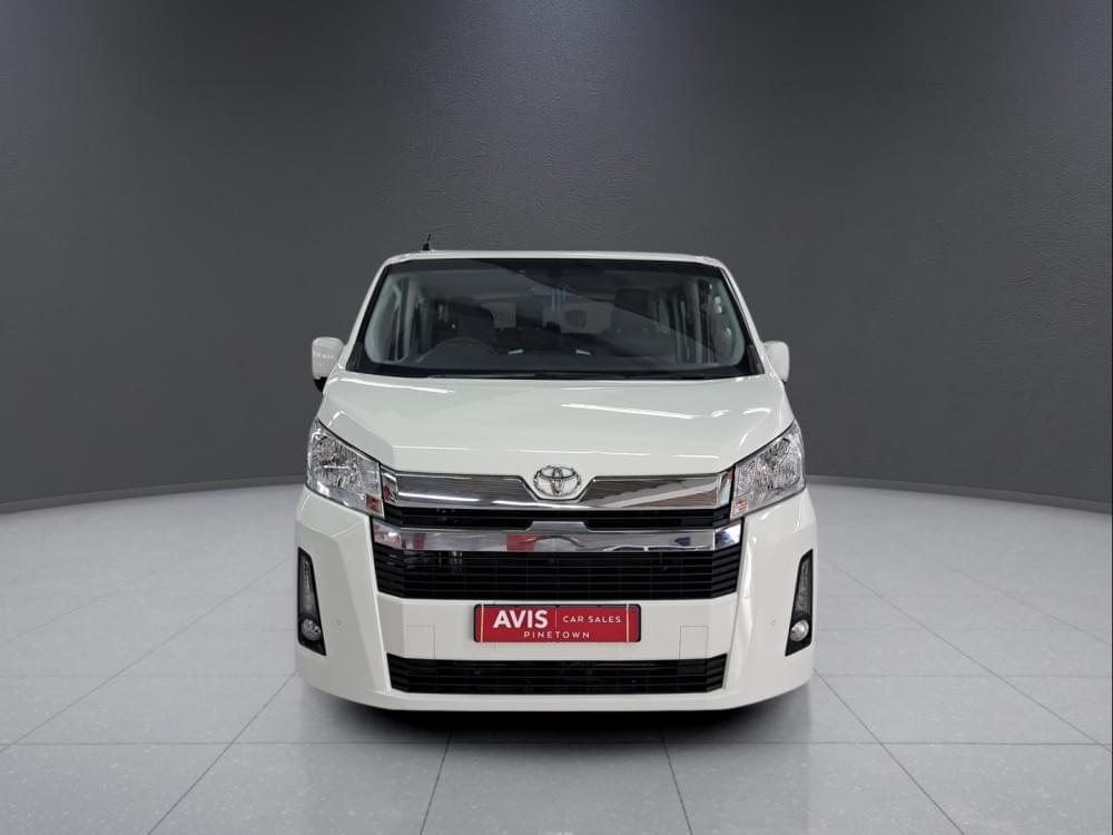 Toyota N/A 2.8 Gl 11-Seater Lwb