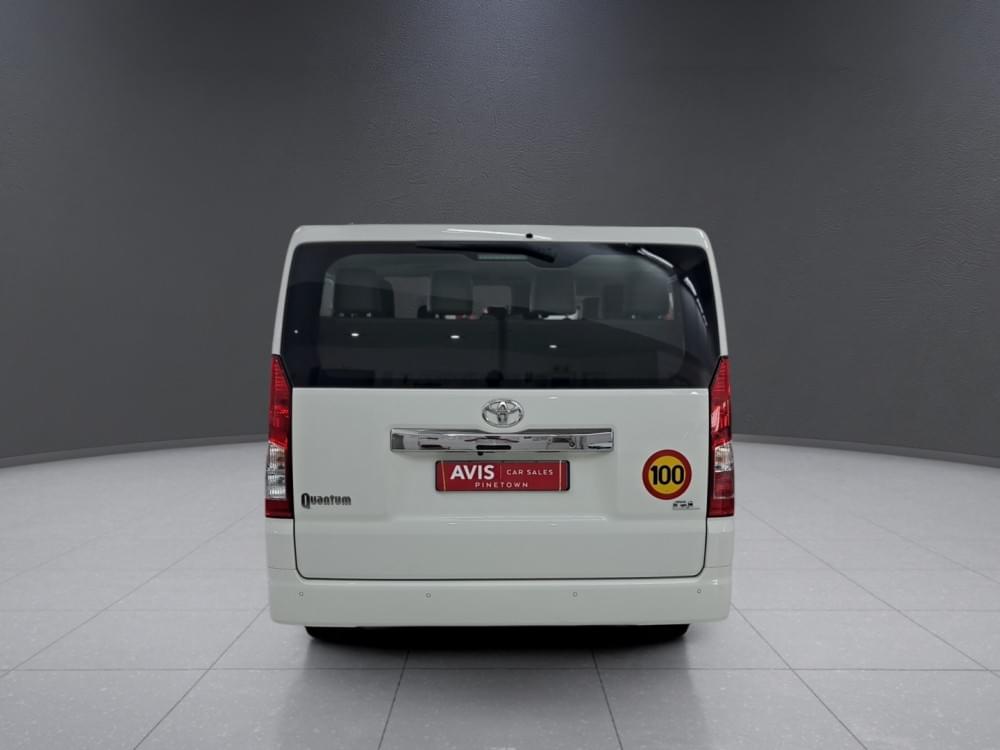 Toyota N/A 2.8 Gl 11-Seater Lwb