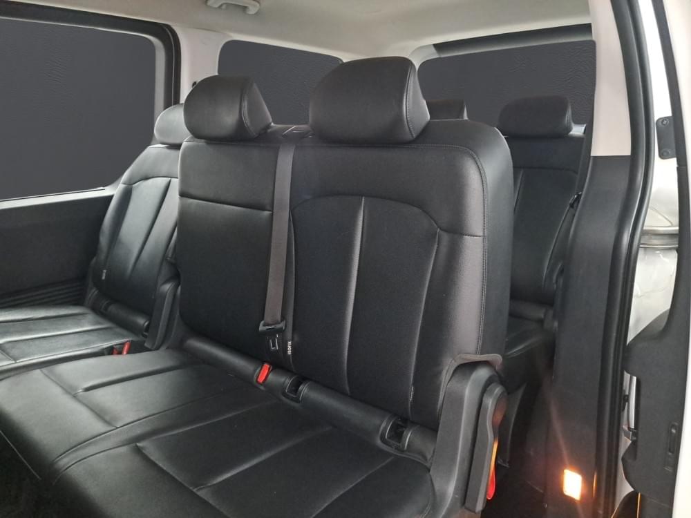 Hyundai Staria 2.2D Executive 9 Seater At