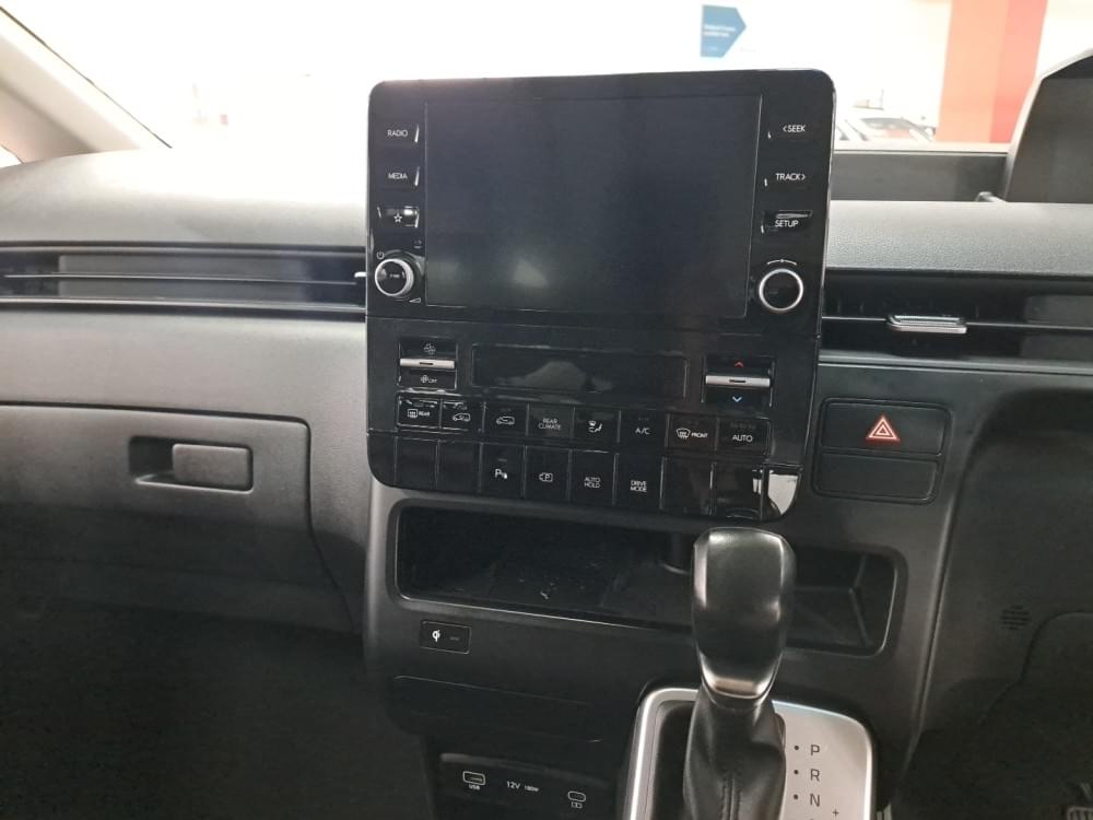 Hyundai Staria 2.2D Executive 9 Seater At