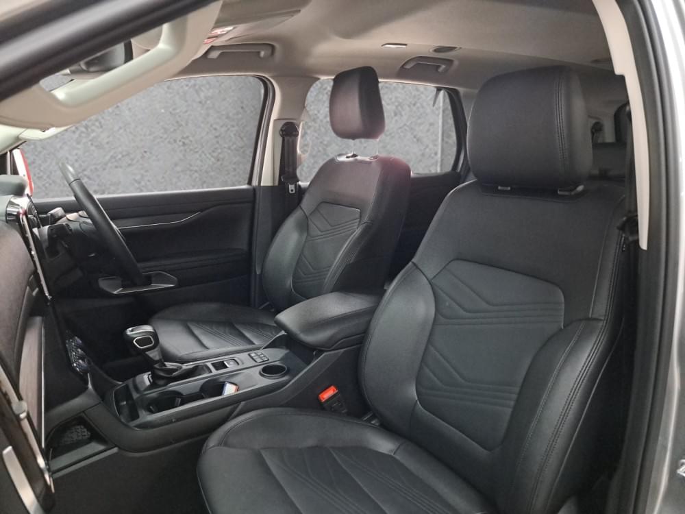 Ford Everest 2.0 Xlt 4X2 At