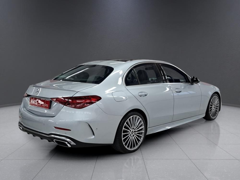 Mercedes Benz C-Class Sedan 220D