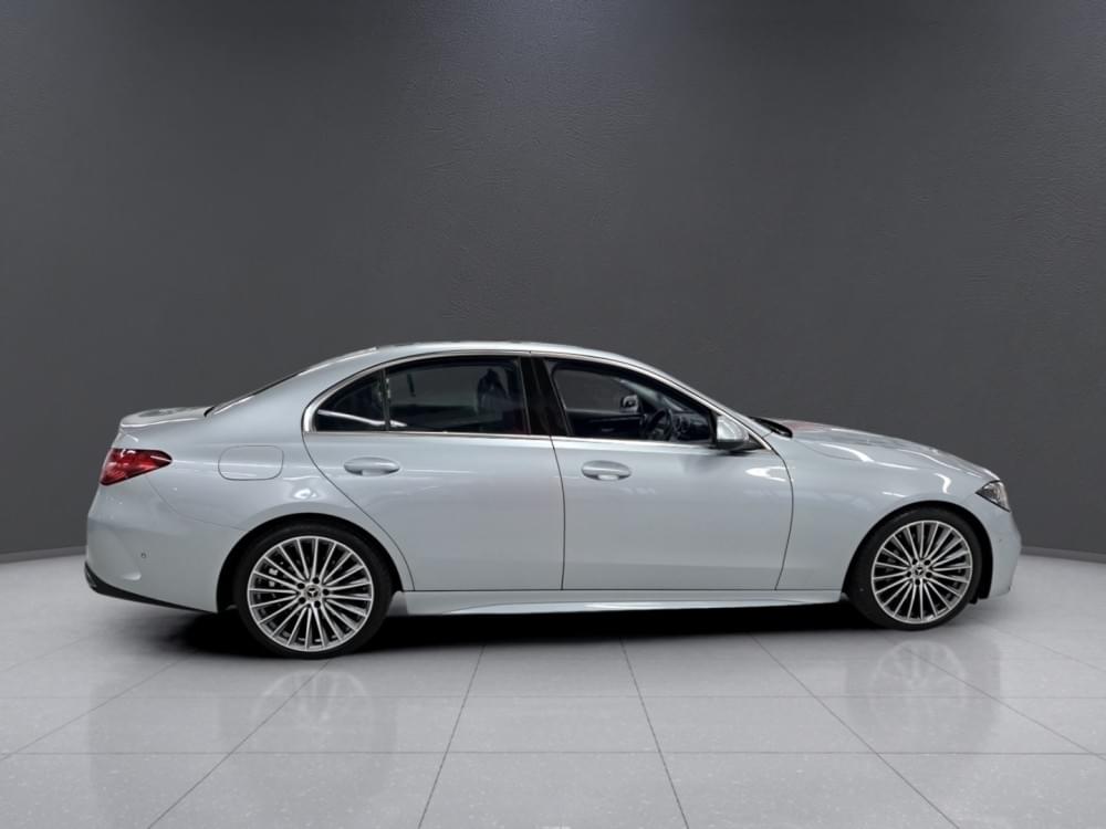 Mercedes Benz C-Class Sedan 220D
