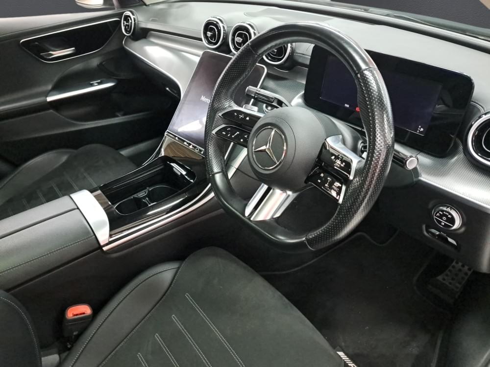Mercedes Benz C-Class Sedan 220D