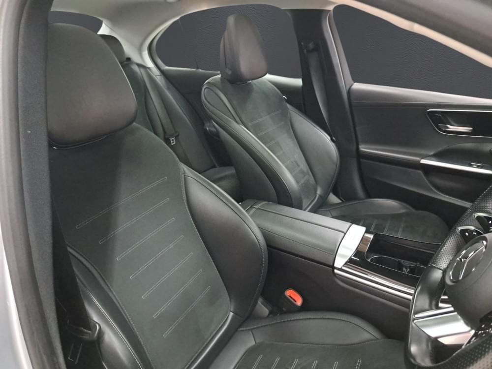 Mercedes Benz C-Class Sedan 220D