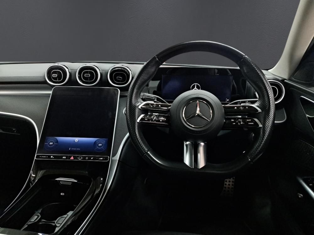 Mercedes Benz C-Class Sedan 220D