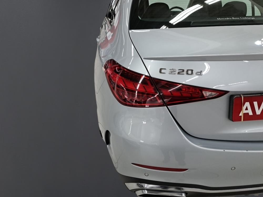 Mercedes Benz C-Class Sedan 220D