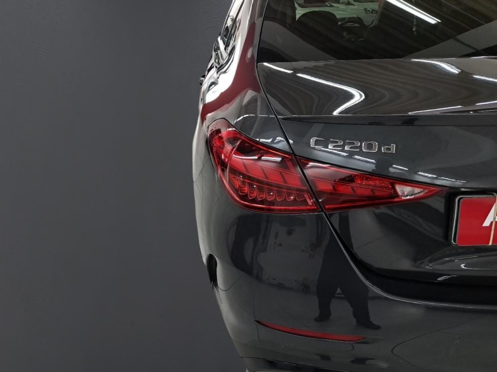 Mercedes Benz N/A 220D