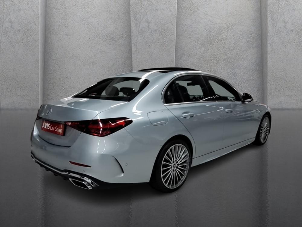 Mercedes Benz C-Class Sedan 200
