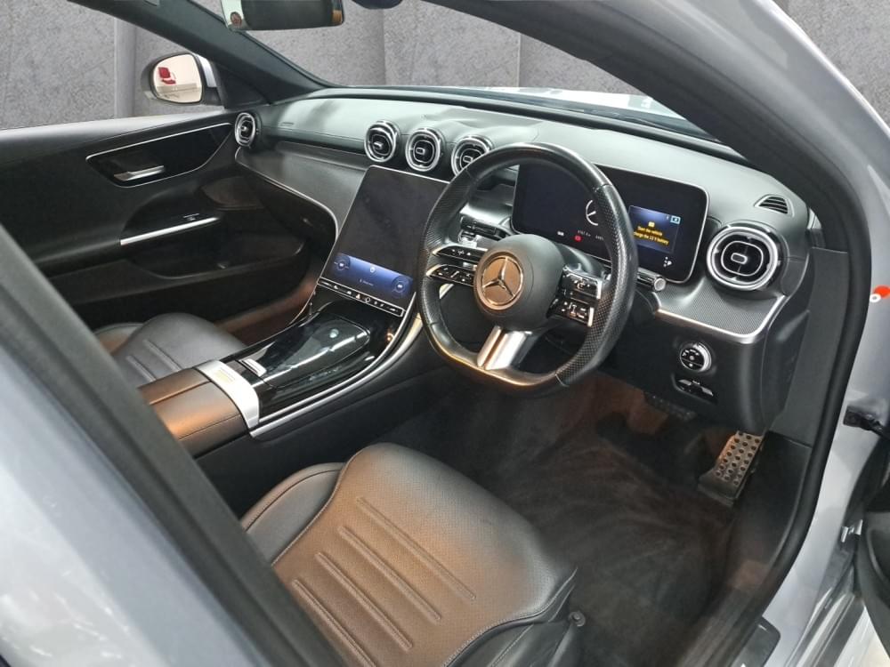 Mercedes Benz C-Class Sedan 200