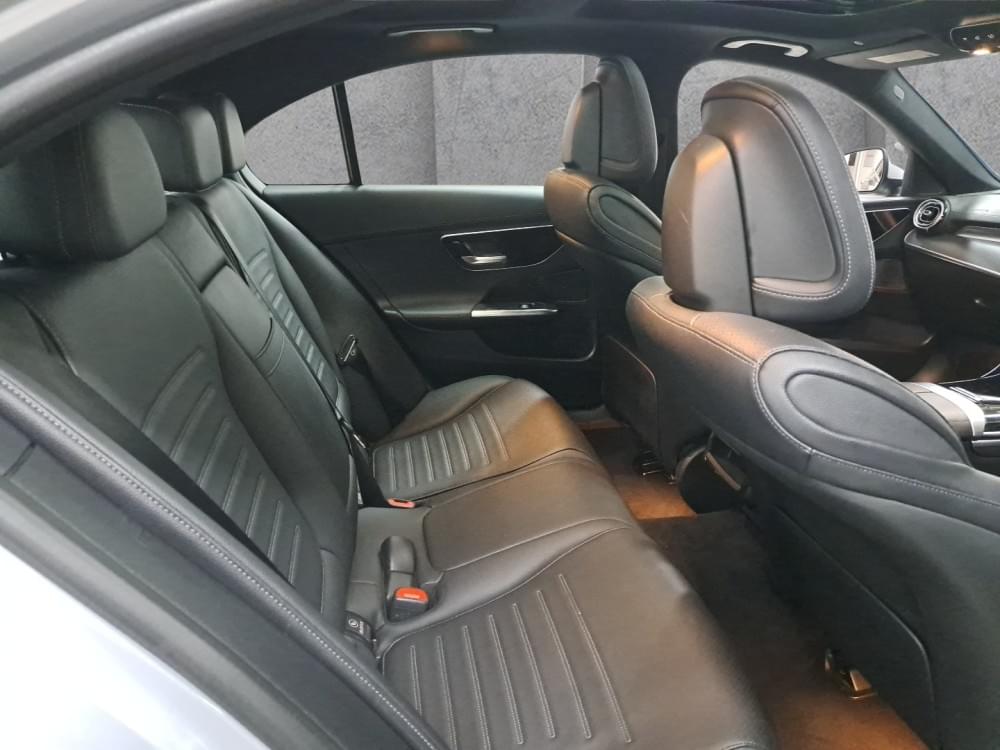 Mercedes Benz C-Class Sedan 200