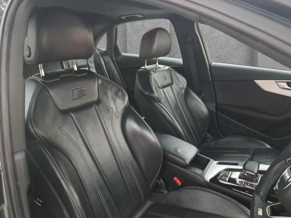 Audi A4 Sedan 35 Tfsi S Tronic Advanced