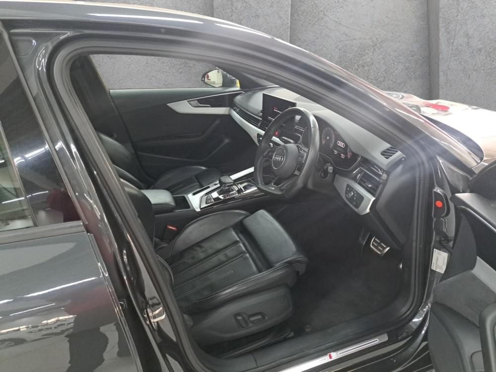 Audi A4 Sedan 35 Tfsi S Tronic Advanced