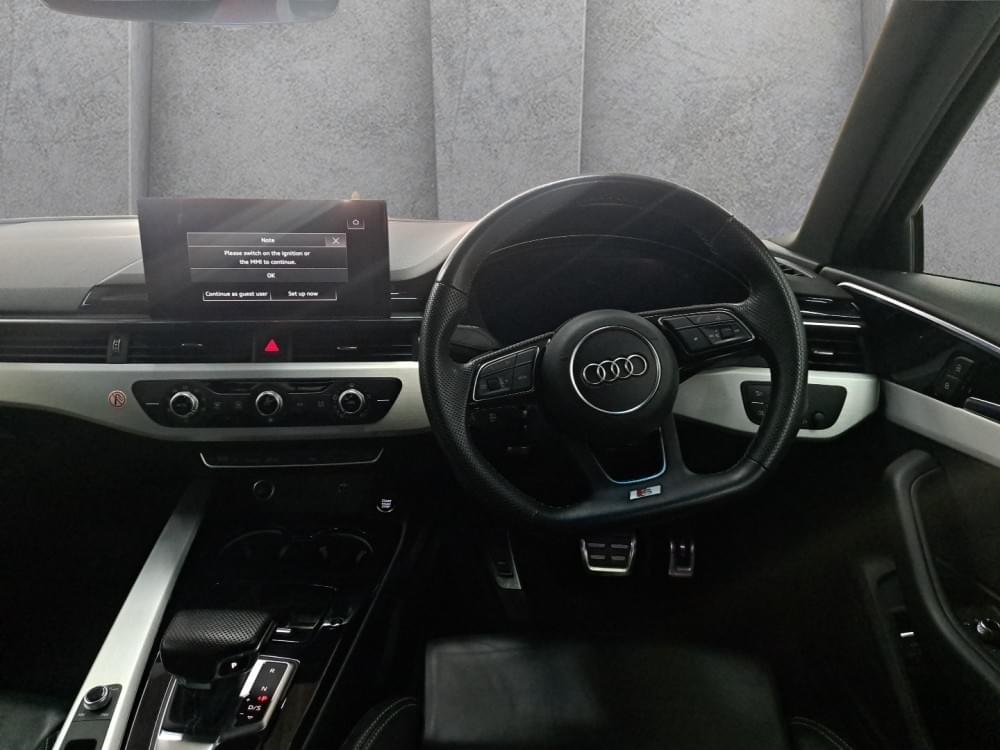 Audi A4 Sedan 35 Tfsi S Tronic Advanced